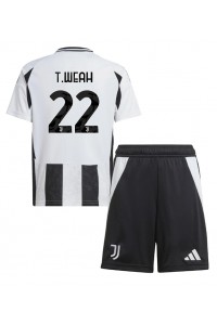 Juventus Timothy Weah #22 Babyklær Hjemme Fotballdrakt til barn 2024-25 Korte ermer (+ Korte bukser)